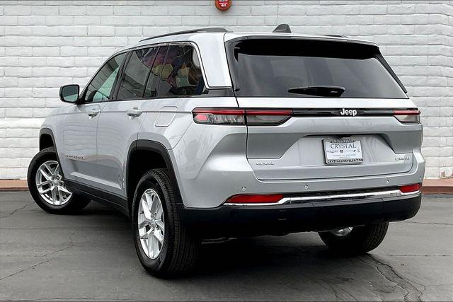 2026 Jeep Grand Cherokee GRAND CHEROKEE LAREDO X 4X4