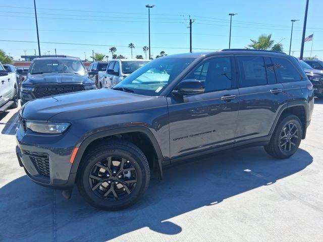 2026 Jeep Grand Cherokee GRAND CHEROKEE LAREDO ALTITUDE 4X2