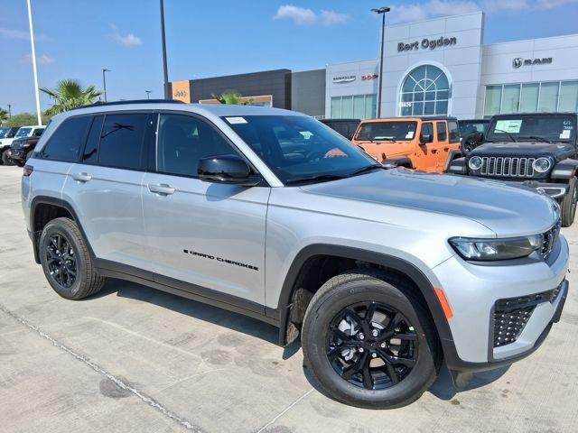 2026 Jeep Grand Cherokee GRAND CHEROKEE LAREDO ALTITUDE 4X2