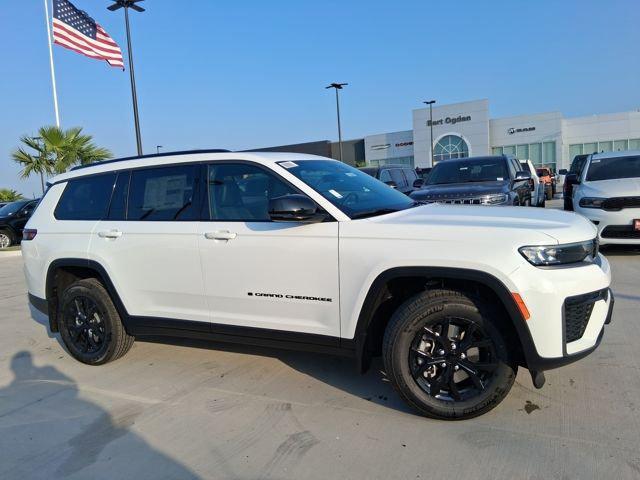 2026 Jeep Grand Cherokee GRAND CHEROKEE L LAREDO ALTITUDE 4X2