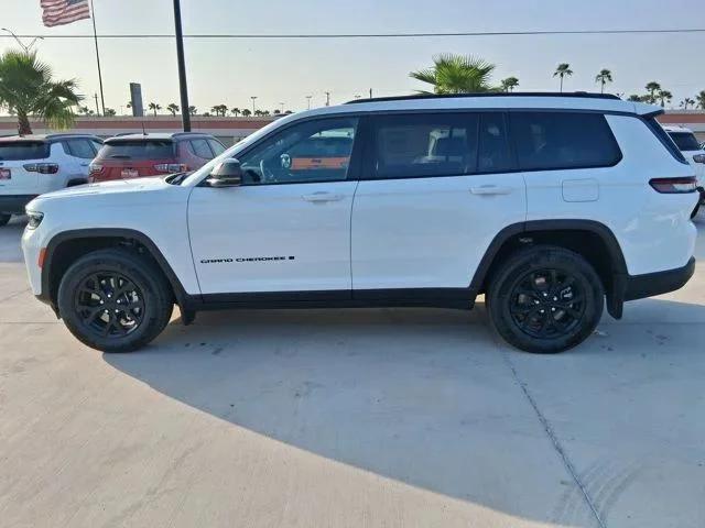 2026 Jeep Grand Cherokee Altitude 4x2