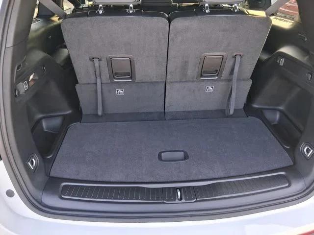 2026 Jeep Grand Cherokee Altitude 4x2