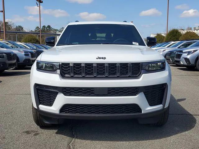 2026 Jeep Grand Cherokee GRAND CHEROKEE L LAREDO ALTITUDE 4X2