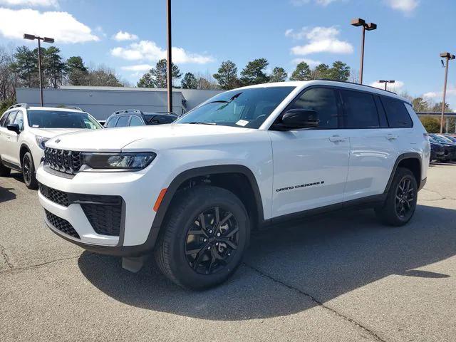 2026 Jeep Grand Cherokee GRAND CHEROKEE L LAREDO ALTITUDE 4X2