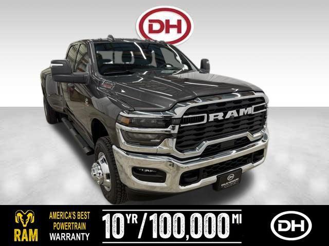 2026 RAM Ram 3500 RAM 3500 TRADESMAN CREW CAB 4X4 8 BOX