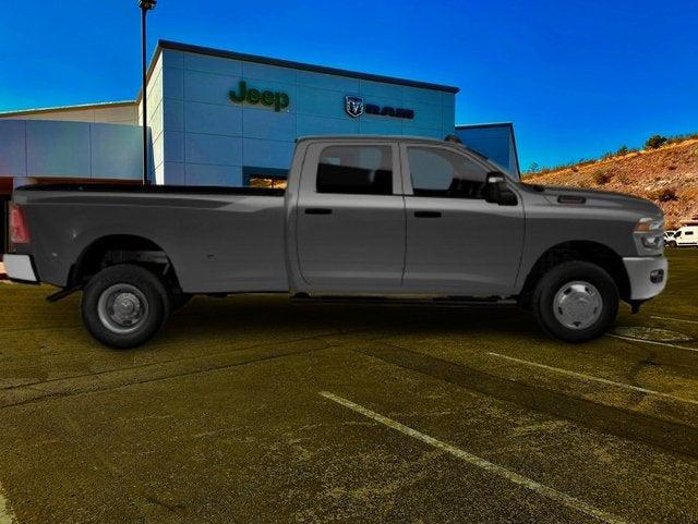 2026 RAM Ram 3500 RAM 3500 TRADESMAN CREW CAB 4X4 8 BOX