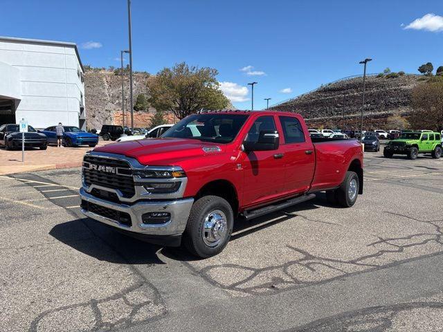 2026 RAM Ram 3500 RAM 3500 TRADESMAN CREW CAB 4X4 8 BOX