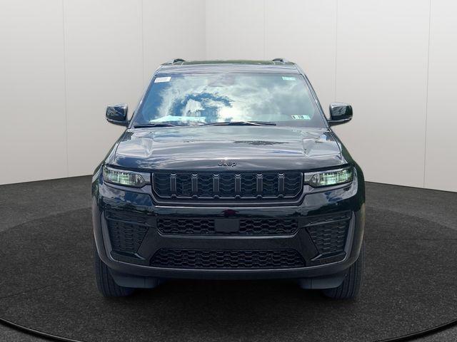 2026 Jeep Grand Cherokee GRAND CHEROKEE L LAREDO ALTITUDE 4X4 2026 Jeep Grand Cherokee GRAND CHEROKEE L LAREDO ALTITUDE 4X4