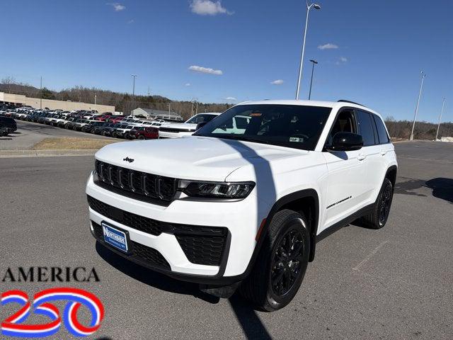 2026 Jeep Grand Cherokee GRAND CHEROKEE LAREDO ALTITUDE 4X4 2026 Jeep Grand Cherokee GRAND CHEROKEE LAREDO ALTITUDE 4X4
