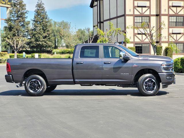 2026 RAM Ram 3500 RAM 3500 LARAMIE CREW CAB 4X4 8 BOX