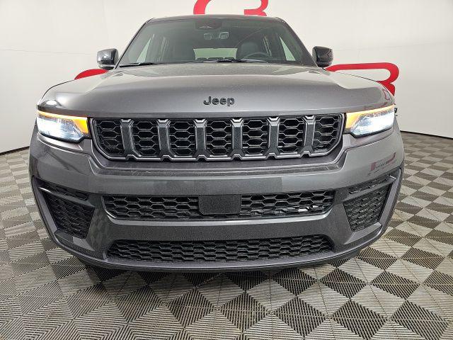 2026 Jeep Grand Cherokee GRAND CHEROKEE L LAREDO ALTITUDE 4X4