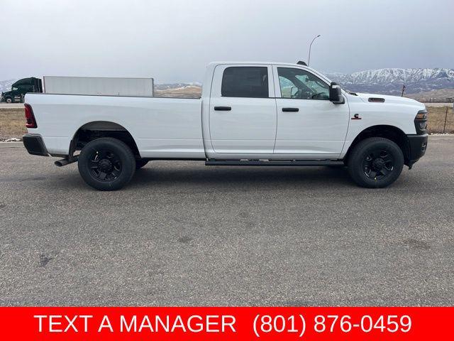 2026 RAM Ram 3500 RAM 3500 TRADESMAN CREW CAB 4X4 8 BOX
