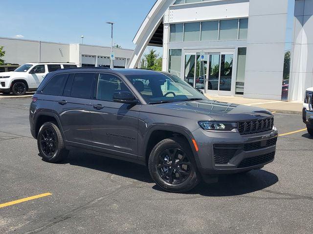 2026 Jeep Grand Cherokee Altitude 4x4 for sale in Grand Blanc, MI