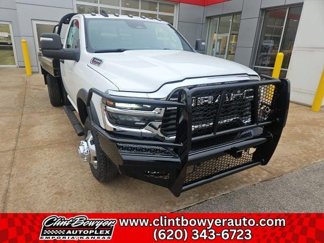 2026 RAM Ram 3500 Chassis Cab RAM 3500 TRADESMAN CHASSIS REGULAR CAB 4X4 60 CA