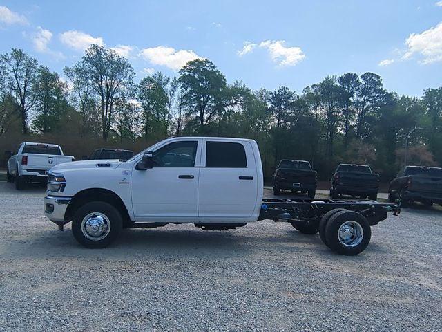 2026 RAM Ram 3500 Chassis Cab RAM 3500 TRADESMAN CREW CAB CHASSIS 4X4 60 CA