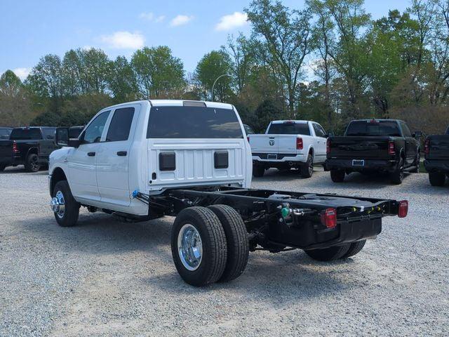 2026 RAM Ram 3500 Chassis Cab RAM 3500 TRADESMAN CREW CAB CHASSIS 4X4 60 CA