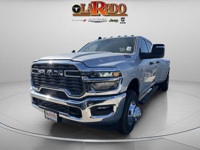 2026 RAM Ram 3500 RAM 3500 TRADESMAN CREW CAB 4X4 8 BOX