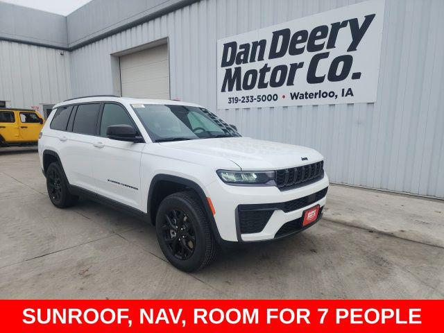 2026 Jeep Grand Cherokee GRAND CHEROKEE L LAREDO ALTITUDE 4X4