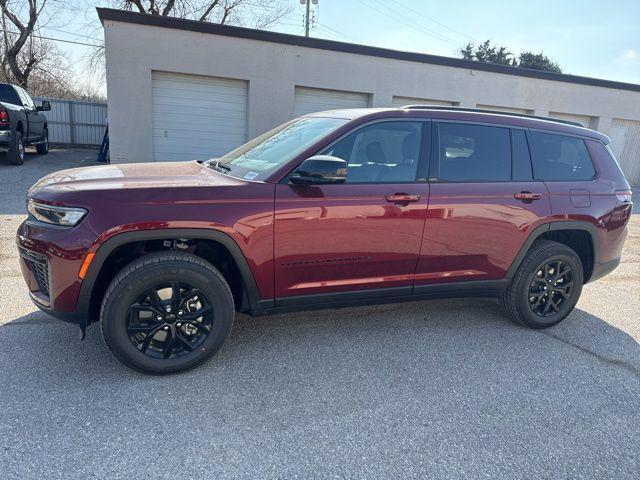 2026 Jeep Grand Cherokee GRAND CHEROKEE L LAREDO ALTITUDE 4X4