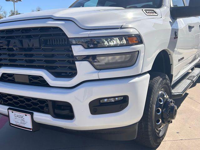2026 Ram 3500 Lone Star Crew Cab 4x4 8' Box