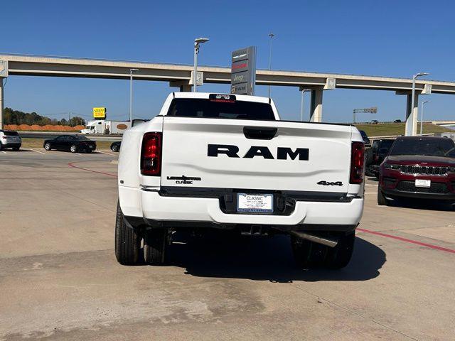 2026 Ram 3500 Lone Star Crew Cab 4x4 8' Box