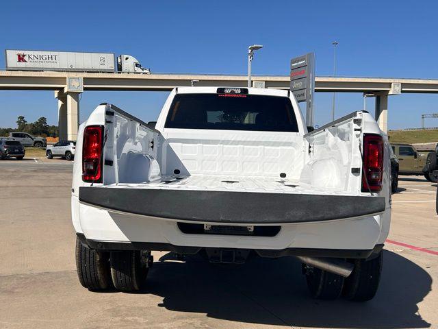 2026 Ram 3500 Lone Star Crew Cab 4x4 8' Box