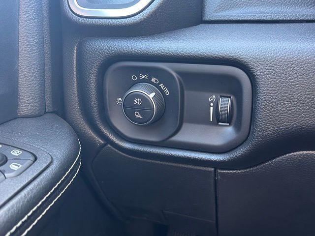 2026 Ram 3500 Lone Star Crew Cab 4x4 8' Box