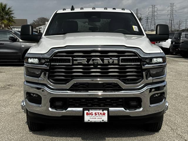 2026 RAM Ram 3500 RAM 3500 TRADESMAN CREW CAB 4X4 8 BOX