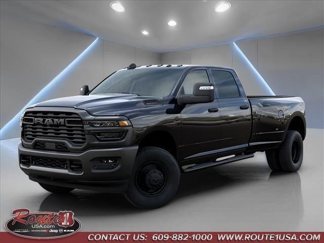 2026 RAM Ram 3500 RAM 3500 TRADESMAN CREW CAB 4X4 8 BOX