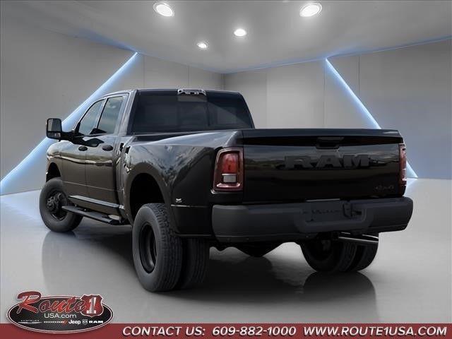 2026 RAM Ram 3500 RAM 3500 TRADESMAN CREW CAB 4X4 8 BOX