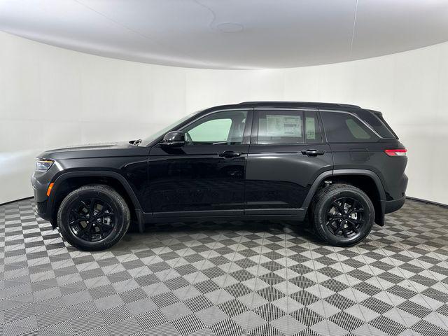 2026 Jeep Grand Cherokee GRAND CHEROKEE LAREDO ALTITUDE 4X4 2026 Jeep Grand Cherokee GRAND CHEROKEE LAREDO ALTITUDE 4X4