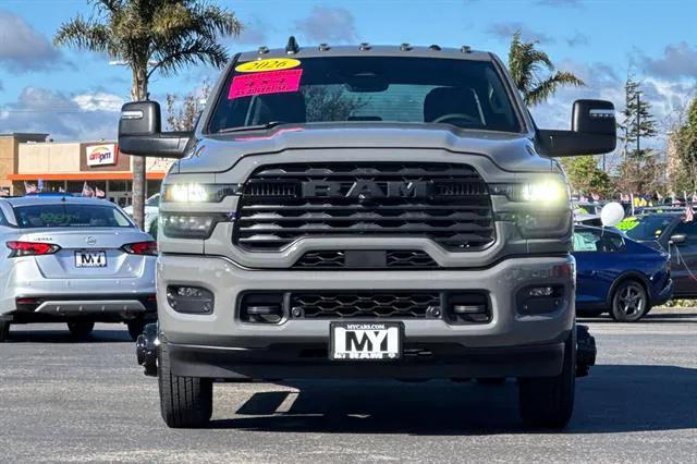 2026 RAM Ram 3500 RAM 3500 BIG HORN CREW CAB 4X4 8 BOX