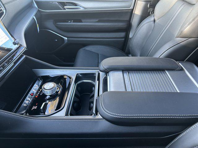 2026 Jeep Grand Wagoneer 4x4