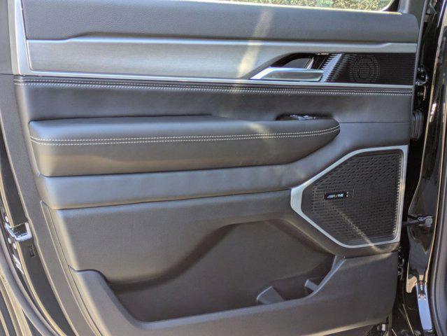 2026 Jeep Grand Wagoneer L 4x2