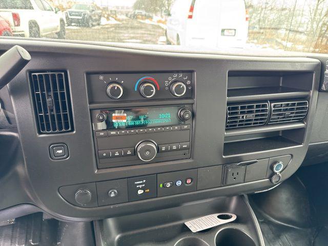 2025 GMC Savana Cutaway Work Van