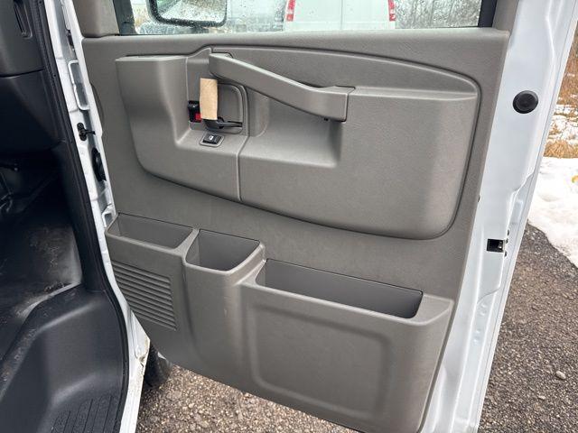 2025 GMC Savana Cutaway Work Van