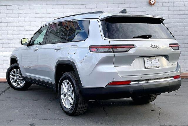 2025 Jeep Grand Cherokee L Laredo 4x2