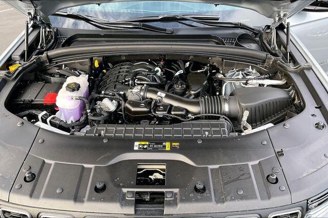 2025 Jeep Grand Cherokee L Laredo 4x2