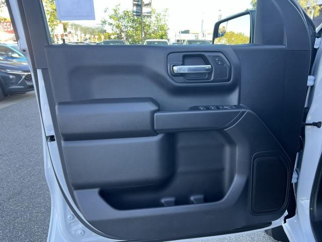 2026 Chevrolet Silverado 1500 2WD Crew Cab Short Bed Custom
