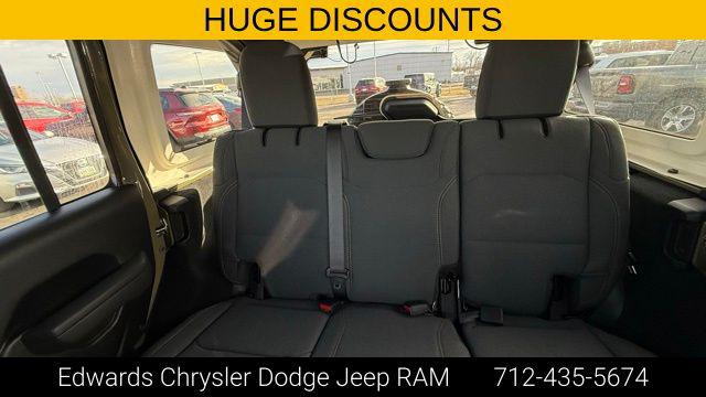 2026 Jeep Wrangler 4-Door Willys 4x4