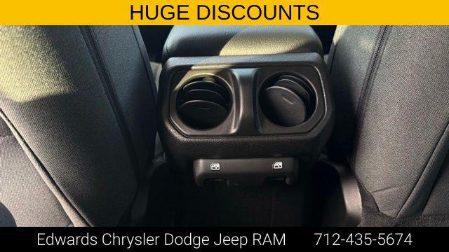2026 Jeep Wrangler 4-Door Willys 4x4