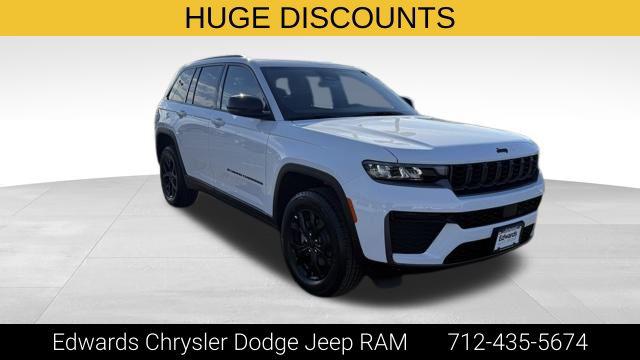 2026 Jeep Grand Cherokee Altitude 4x4 for sale in Council Bluffs, IA