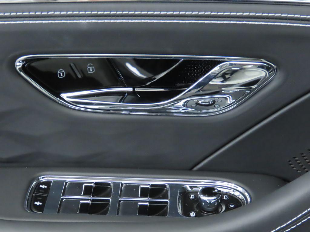 2025 Bentley Flying Spur Speed - Photo 24