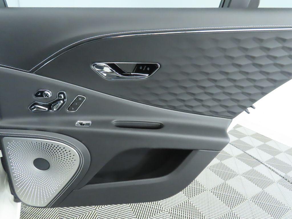 2025 Bentley Flying Spur Speed - Photo 28