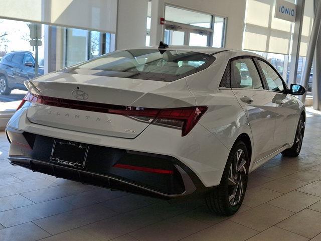 2025 Hyundai Elantra Hybrid Limited