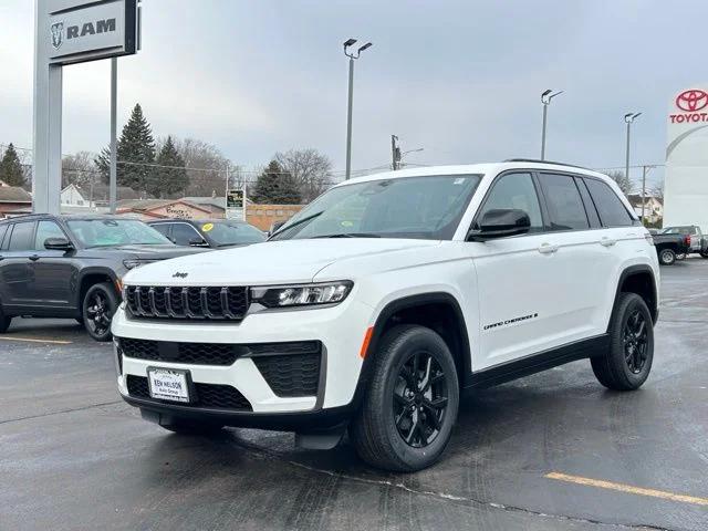 2026 Jeep Grand Cherokee Altitude 4x4