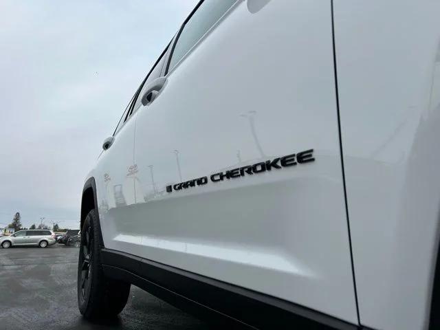2026 Jeep Grand Cherokee Altitude 4x4
