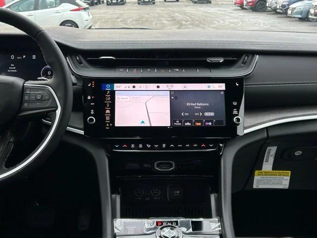 2026 Jeep Grand Cherokee Altitude 4x4