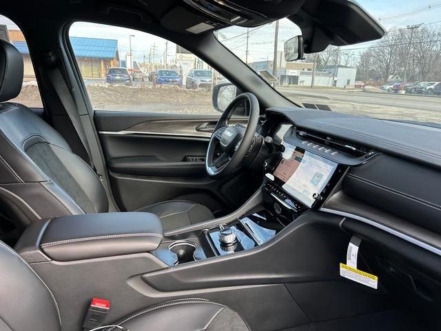 2026 Jeep Grand Cherokee Altitude 4x4