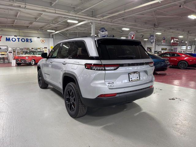 2026 Jeep Grand Cherokee GRAND CHEROKEE LAREDO ALTITUDE 4X4 2026 Jeep Grand Cherokee GRAND CHEROKEE LAREDO ALTITUDE 4X4